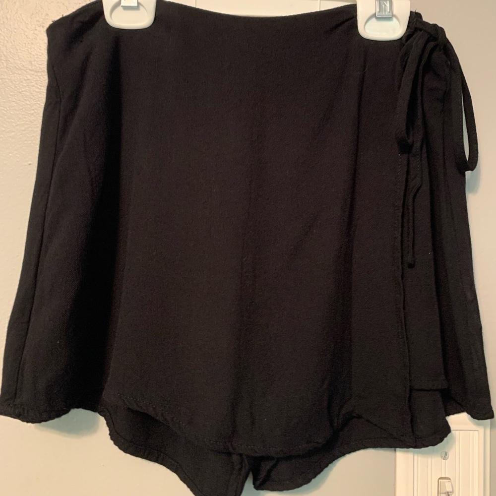 Kendall and Kylie Asymmetrical Black Skirt